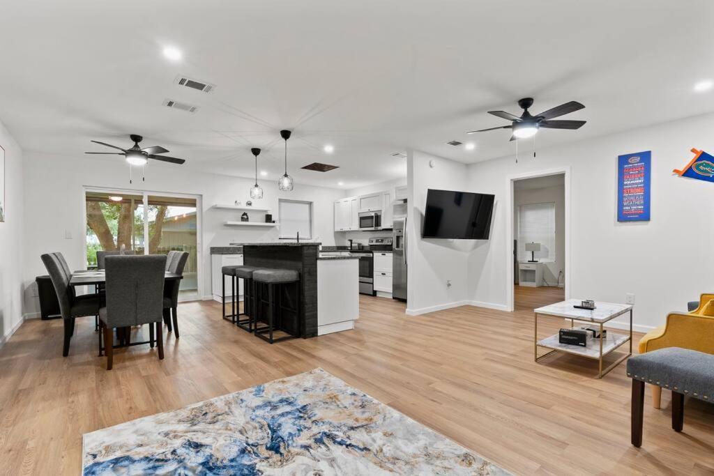 Gainesville-Newly Remodeled Home Bagian luar foto